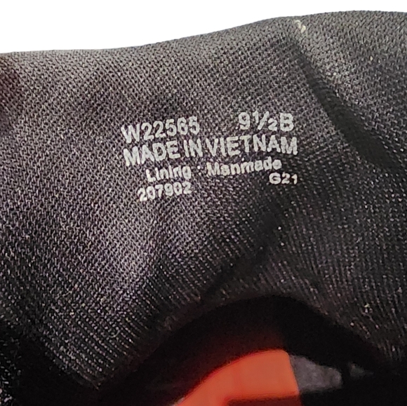 Cole Haan laced winter boots | Woman's 9½ | water resistant - Picture 10 of 12